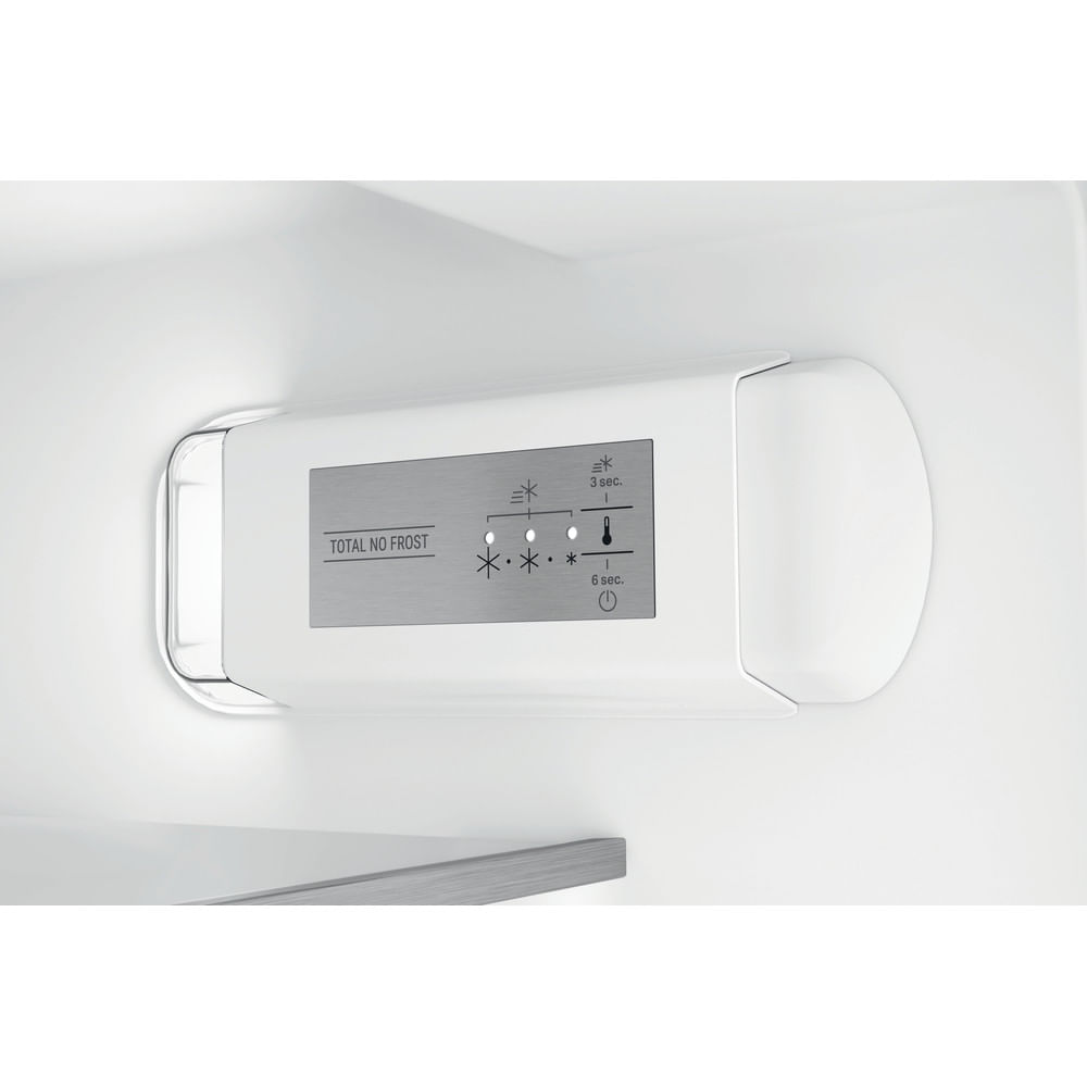 Hotpoint HTC18 T112 UK Integrated Total No Frost 70/30 Fridge Freezer HTC18T112